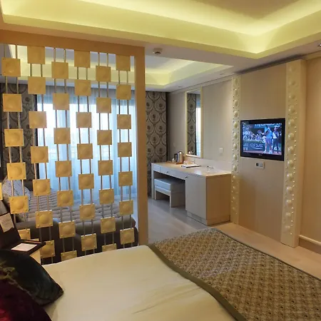 אתר נופש Vonresort Elite & Aqua 5*