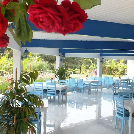 אתר נופש Vonresort Elite & Aqua סייד