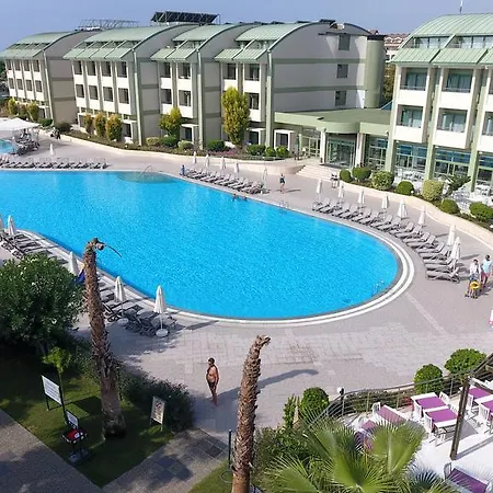 Vonresort Elite & Aqua 5* סייד